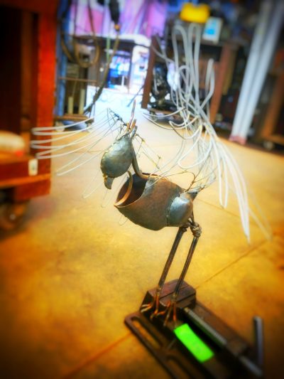 鉄で鳳凰を制作するための、1/2サイズモデルです。頭部、ボディ、翼、脚のバランスなどを確認するために作りました。